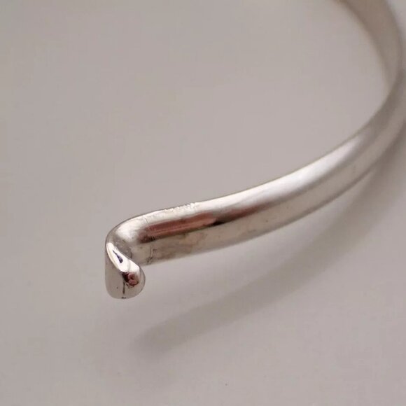 CHANEL CC Logo Mirror Bangle Bracelet 03C Silver France Accessory - Picture 10 of 16